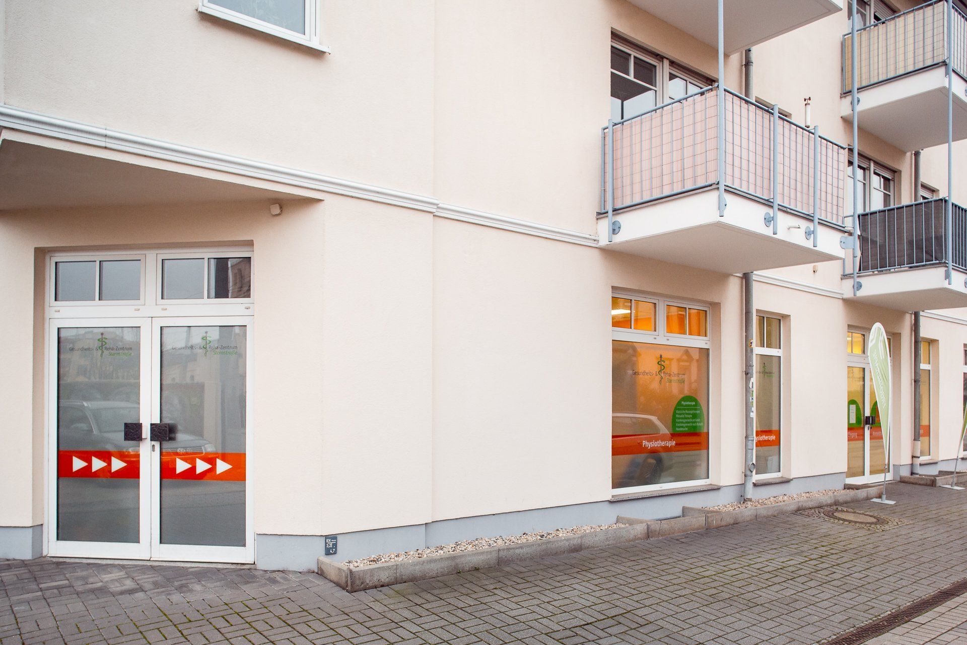 Außenansicht der Praxis GRZ Sternstraße 17 in Dresden Mickten